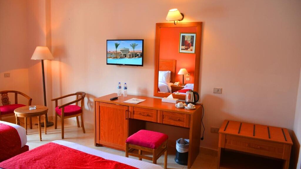 Hawaii Riviera Aqua Park Resort